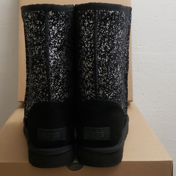 Ugg Classic Short II Foil Glam Boots - Picture 5 of 10